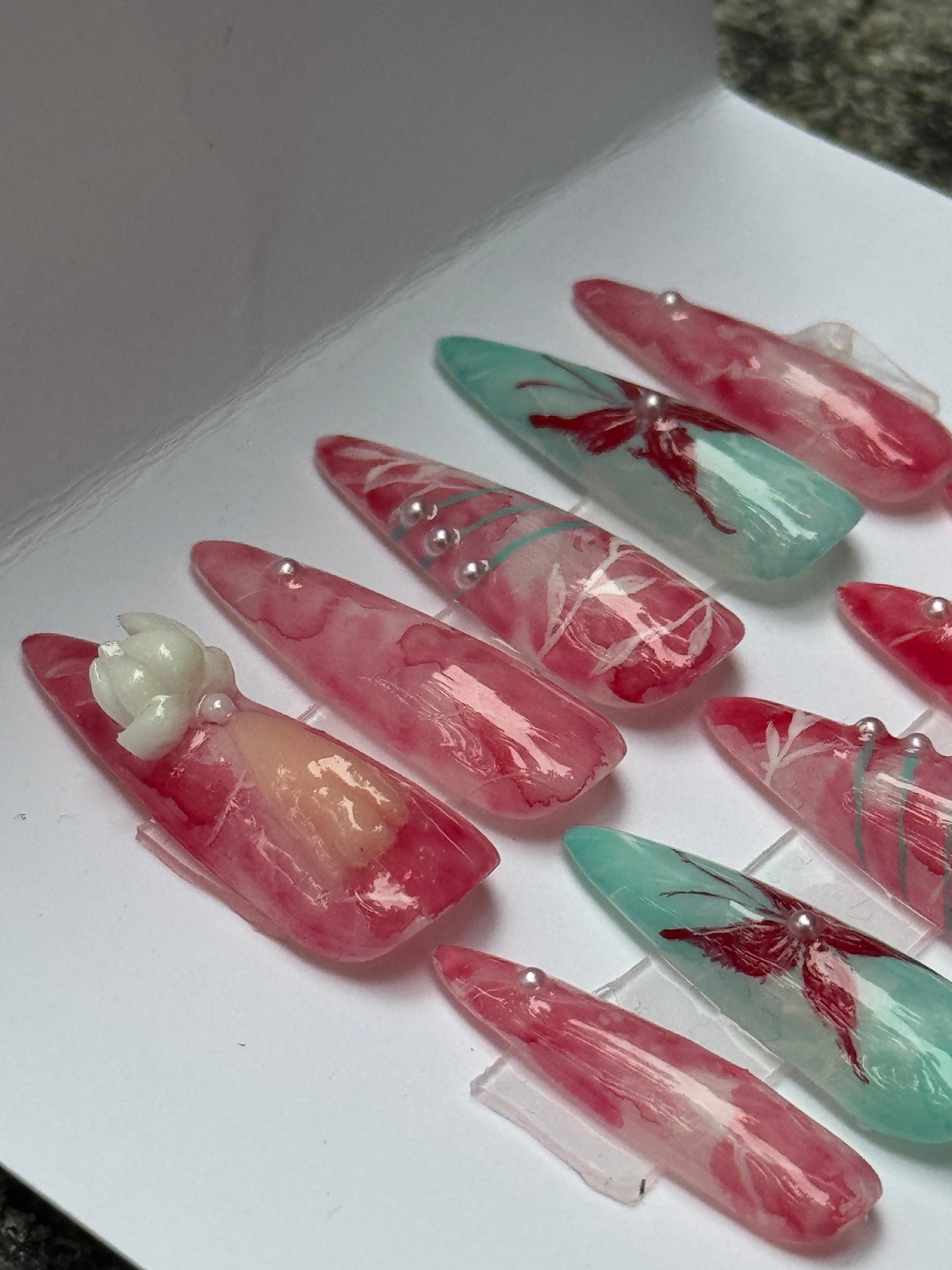 Butterfly Harp Press-On Nails Set