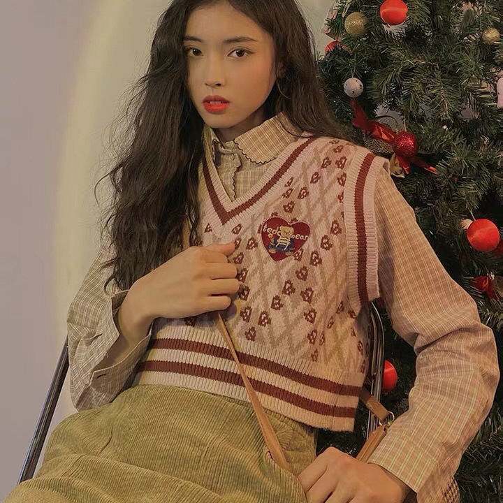 kawaii teddy bear love hearts vest knit