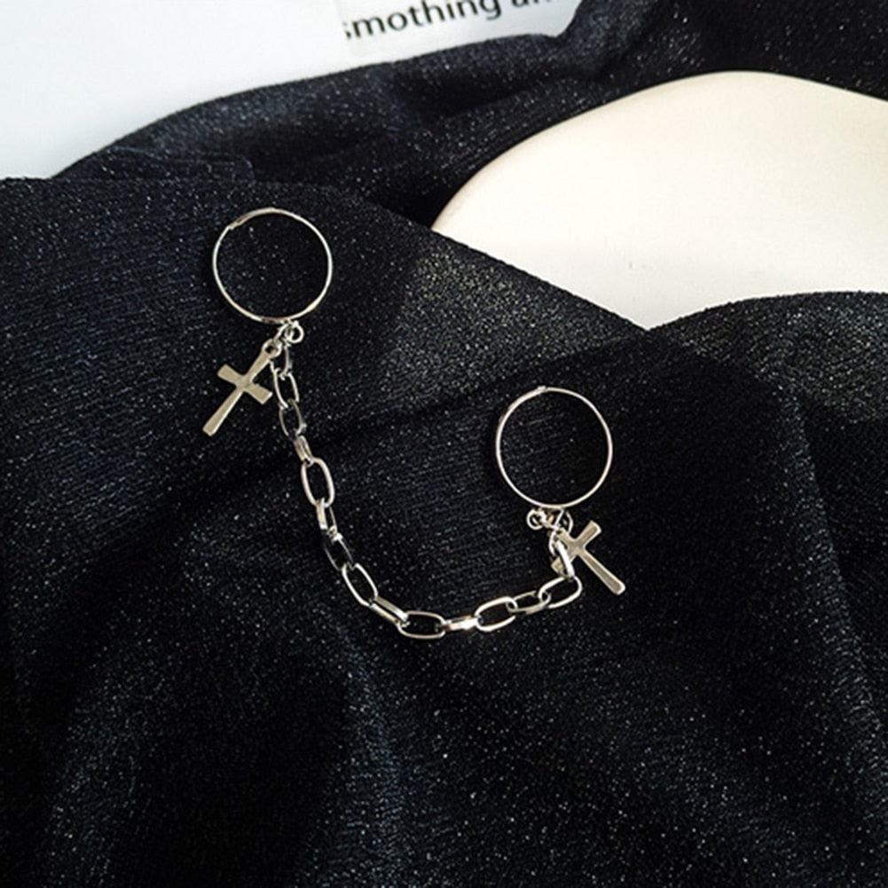 Edgy Chained Cross Rings