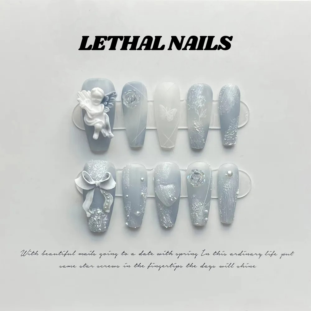 Dreamy Angels Press-On Nails Set