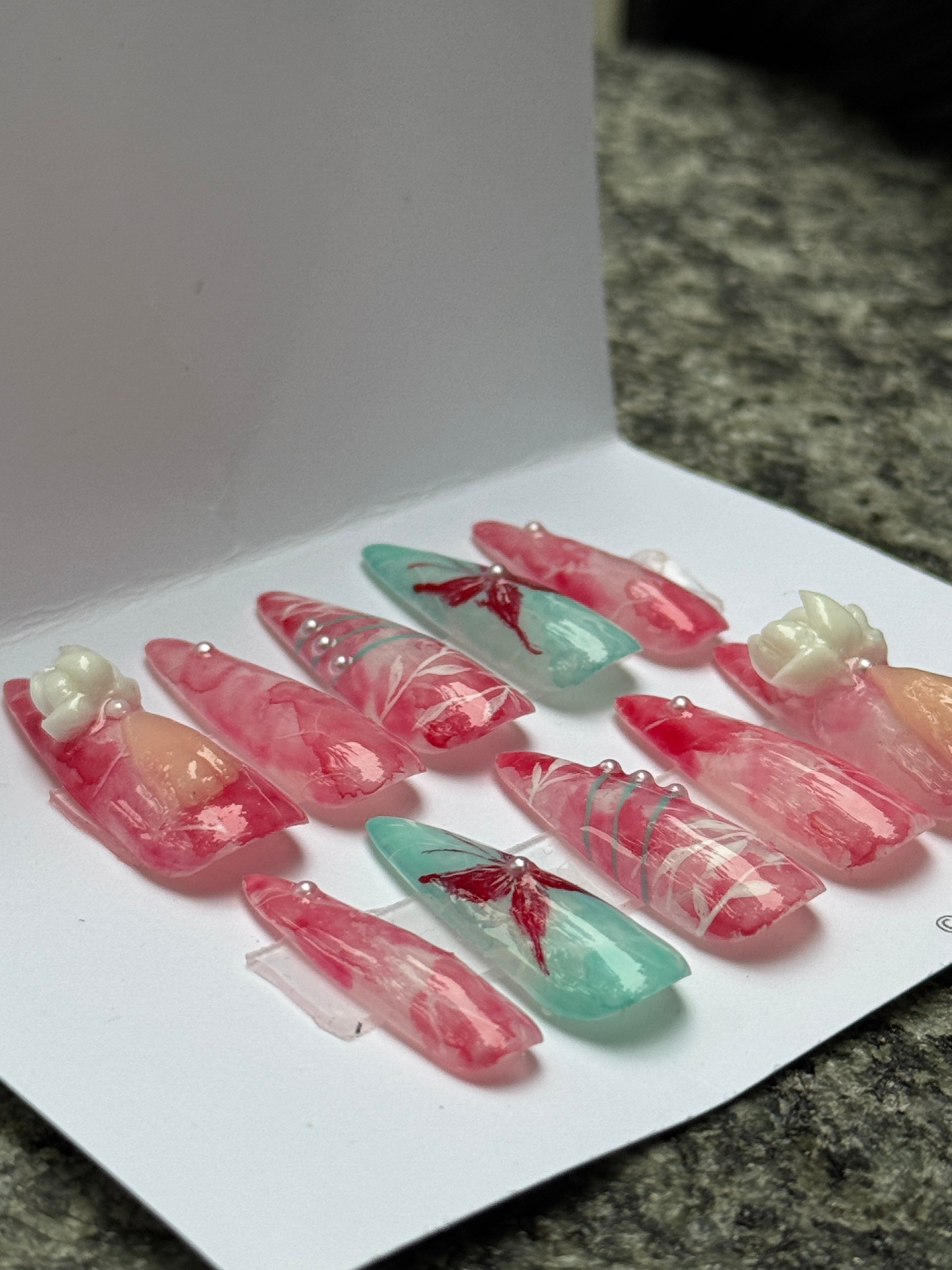 Butterfly Harp Press-On Nails Set